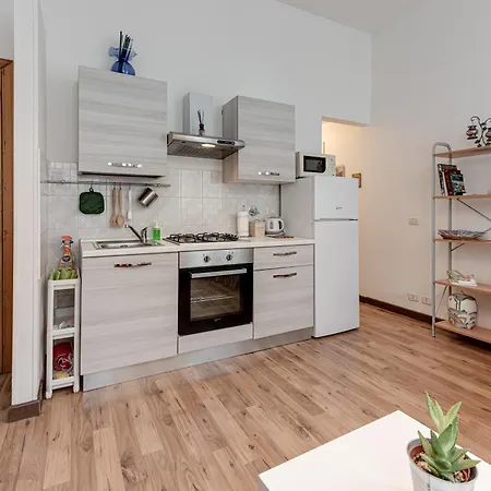 Casa Dell'artigiano Fiorentino 公寓 *